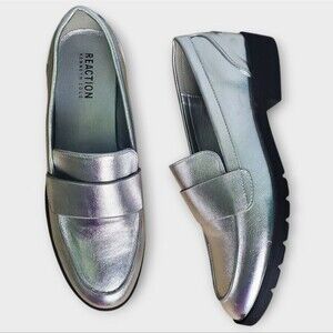 Kenneth Cole Reaction Metallic Silver Loafers Flats Size 8.5